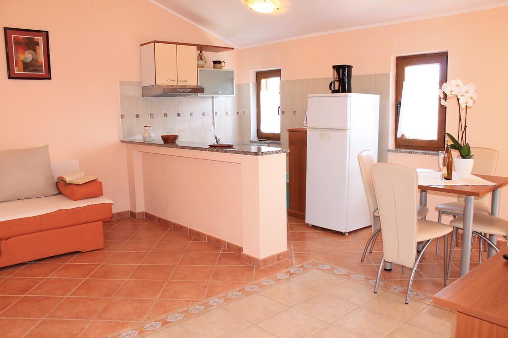 Apartments Villa Tre Marie โรวีน ภายนอก รูปภาพ
