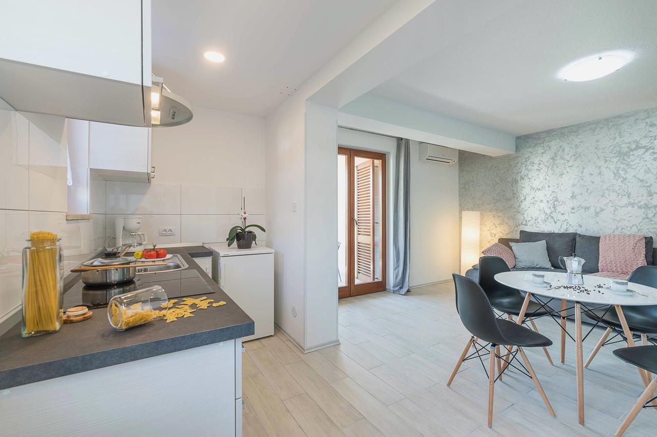 Apartments Villa Tre Marie โรวีน ภายนอก รูปภาพ