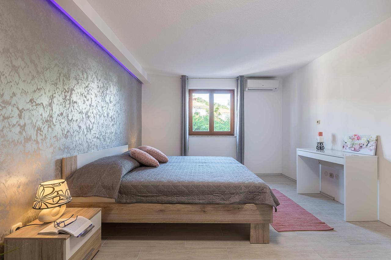 Apartments Villa Tre Marie โรวีน ภายนอก รูปภาพ